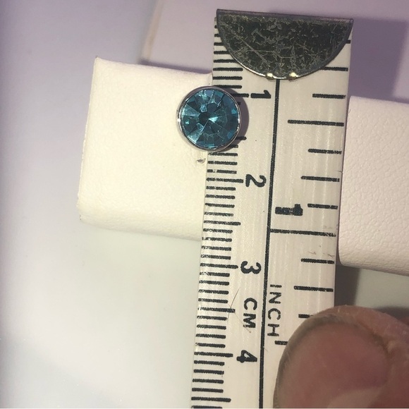 STERLING Silver Blue Topaz Colour Crystal Stud Earrings 7mm - Picture 6 of 6